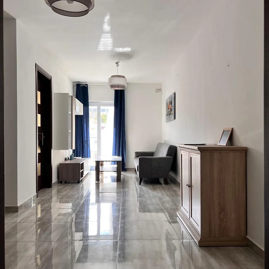 F3 Modern And Bright Apartment In Malta Msida 0*,