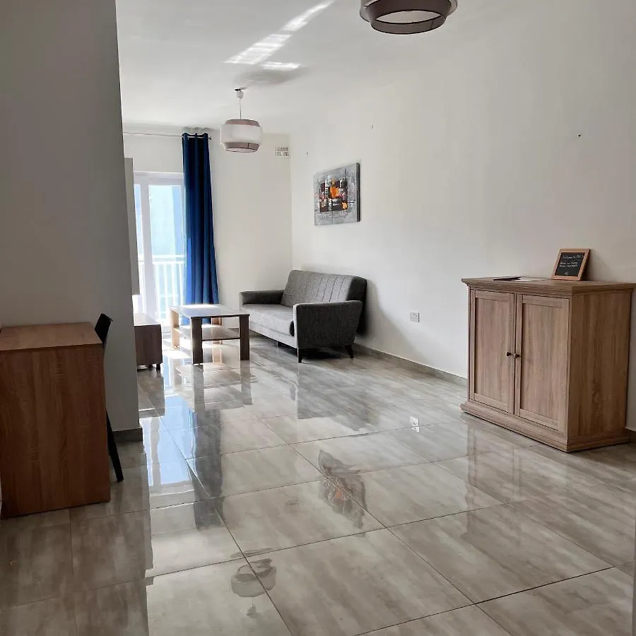F3 Modern And Bright Apartment In Malta Msida